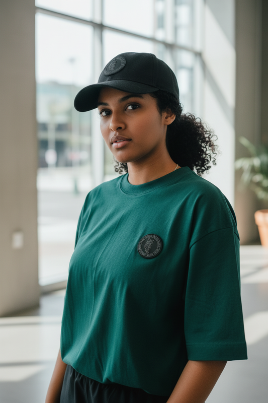 Model met cap - nieuwe pose